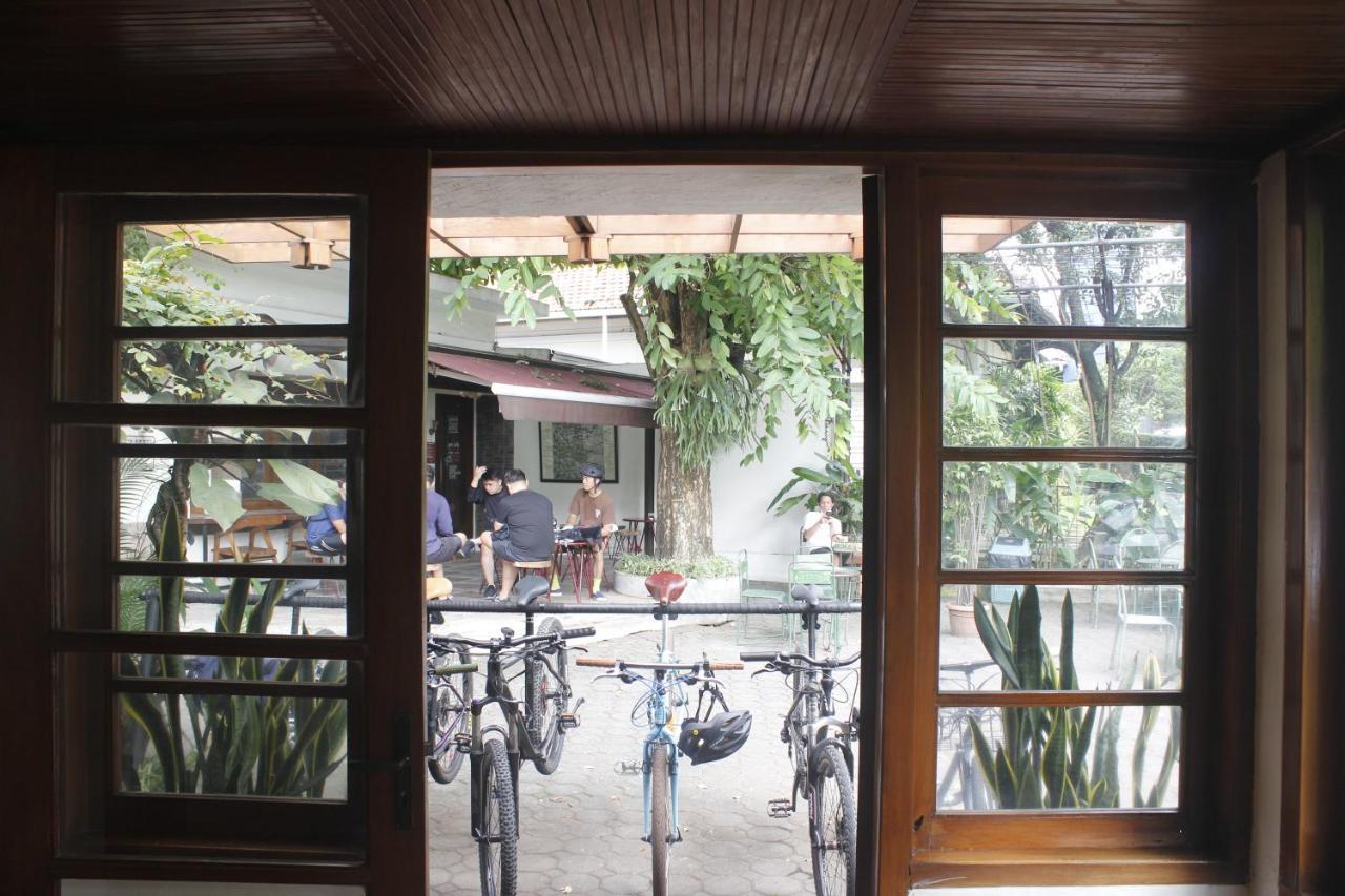 Hotel Bumi Asih Gedung Sate Bandung Exteriör bild