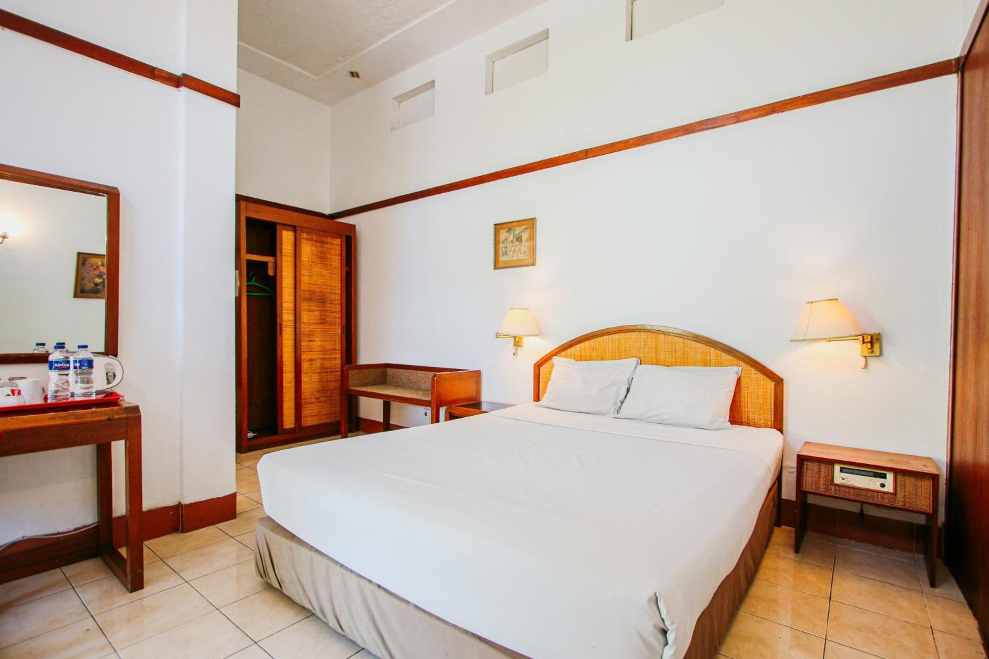 Hotel Bumi Asih Gedung Sate Bandung Exteriör bild