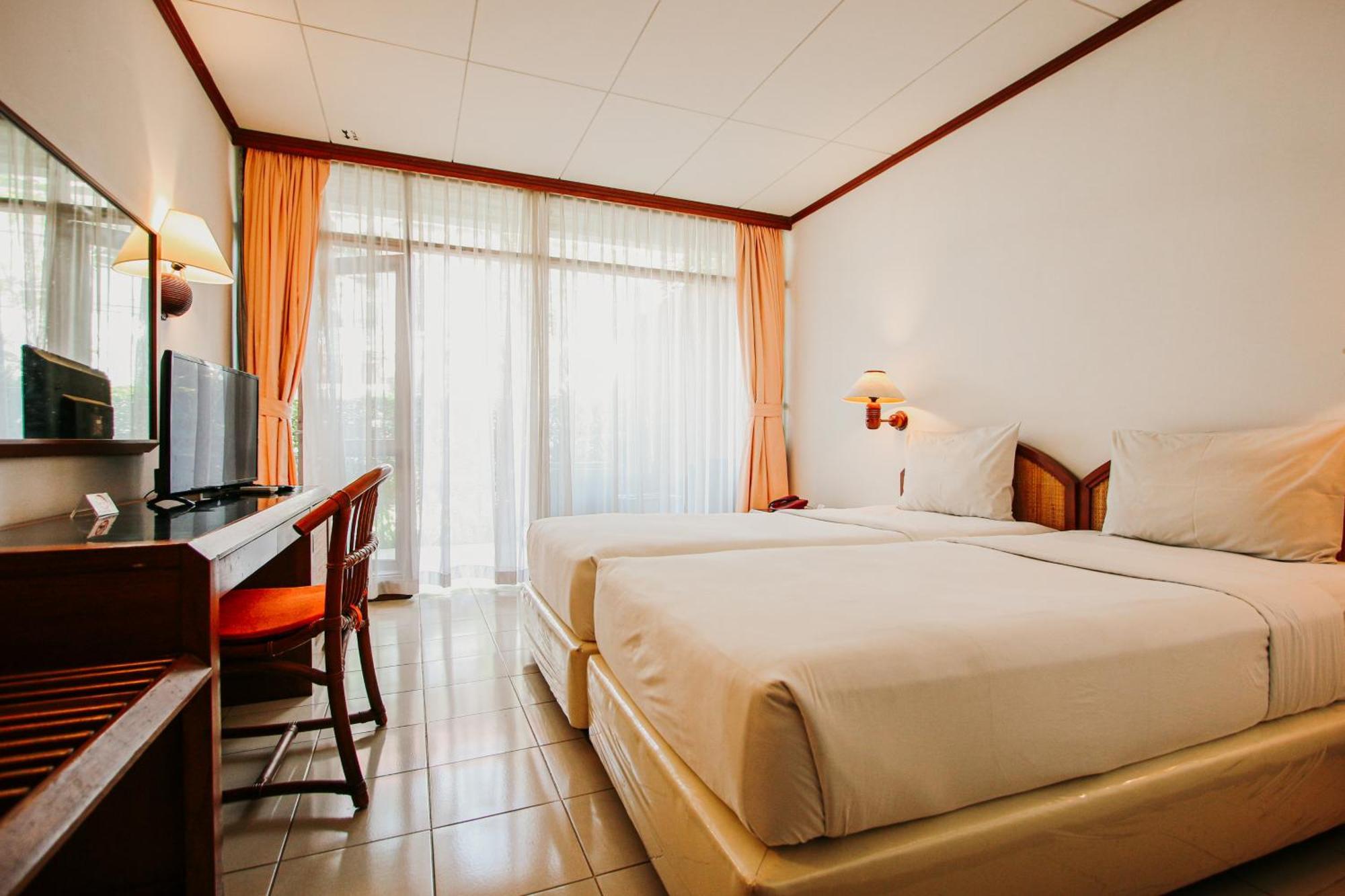 Hotel Bumi Asih Gedung Sate Bandung Exteriör bild