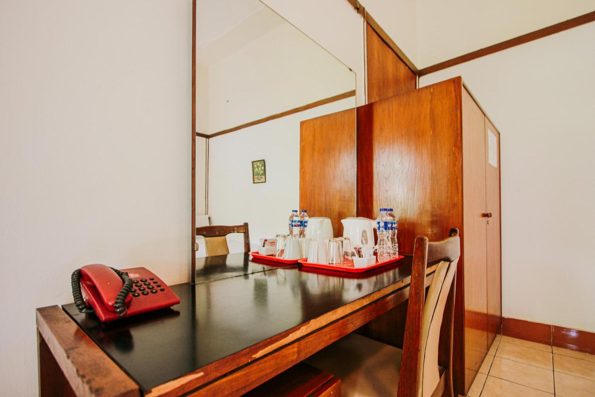 Hotel Bumi Asih Gedung Sate Bandung Exteriör bild