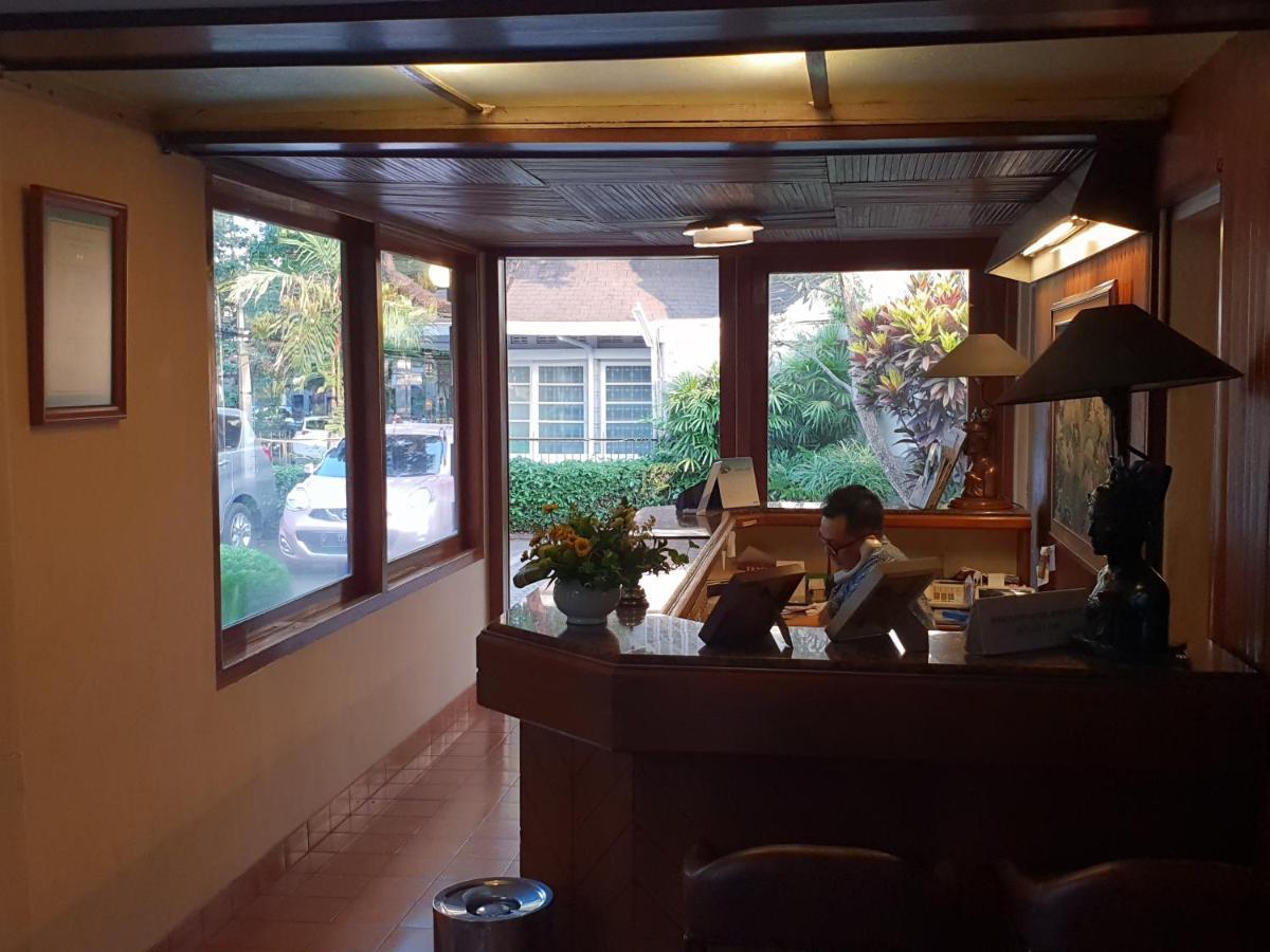 Hotel Bumi Asih Gedung Sate Bandung Exteriör bild