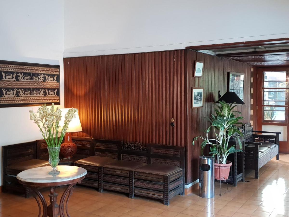Hotel Bumi Asih Gedung Sate Bandung Exteriör bild
